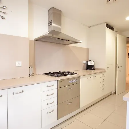 Akira Flats Diagonal Mar Appartement *