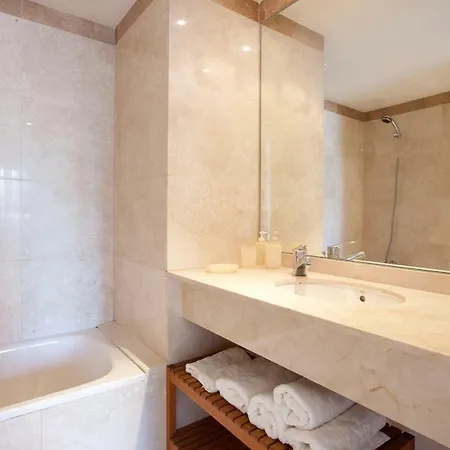 Akira Flats Diagonal Mar Appartement *